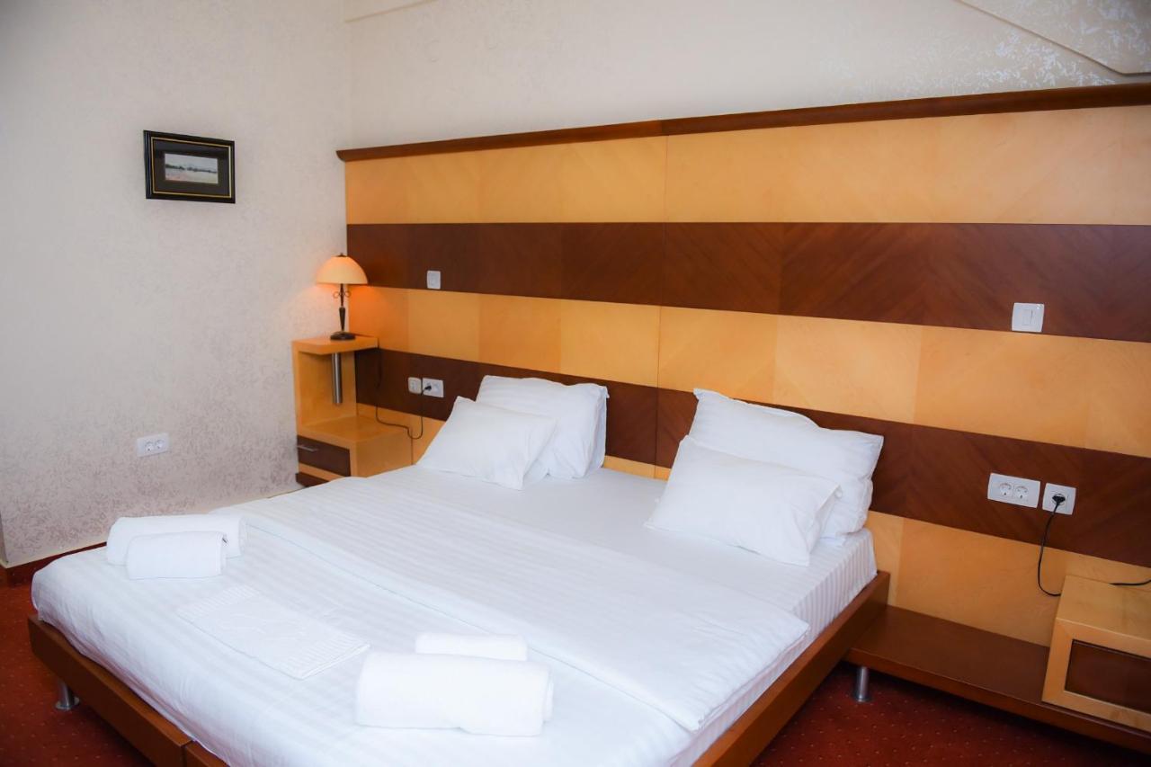 Hotel Marshal Nikšić Dış mekan fotoğraf