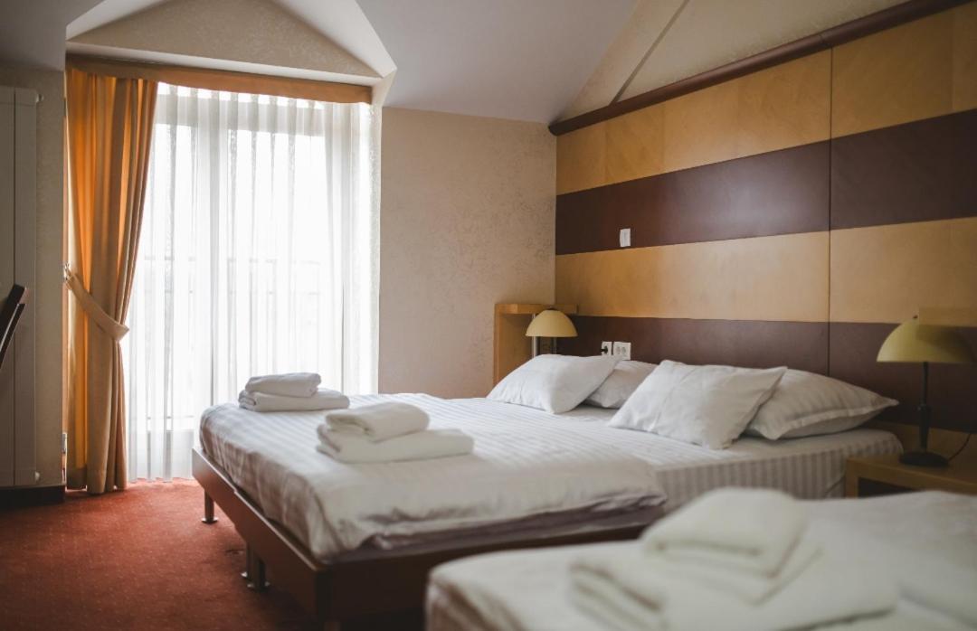 Hotel Marshal Nikšić Dış mekan fotoğraf